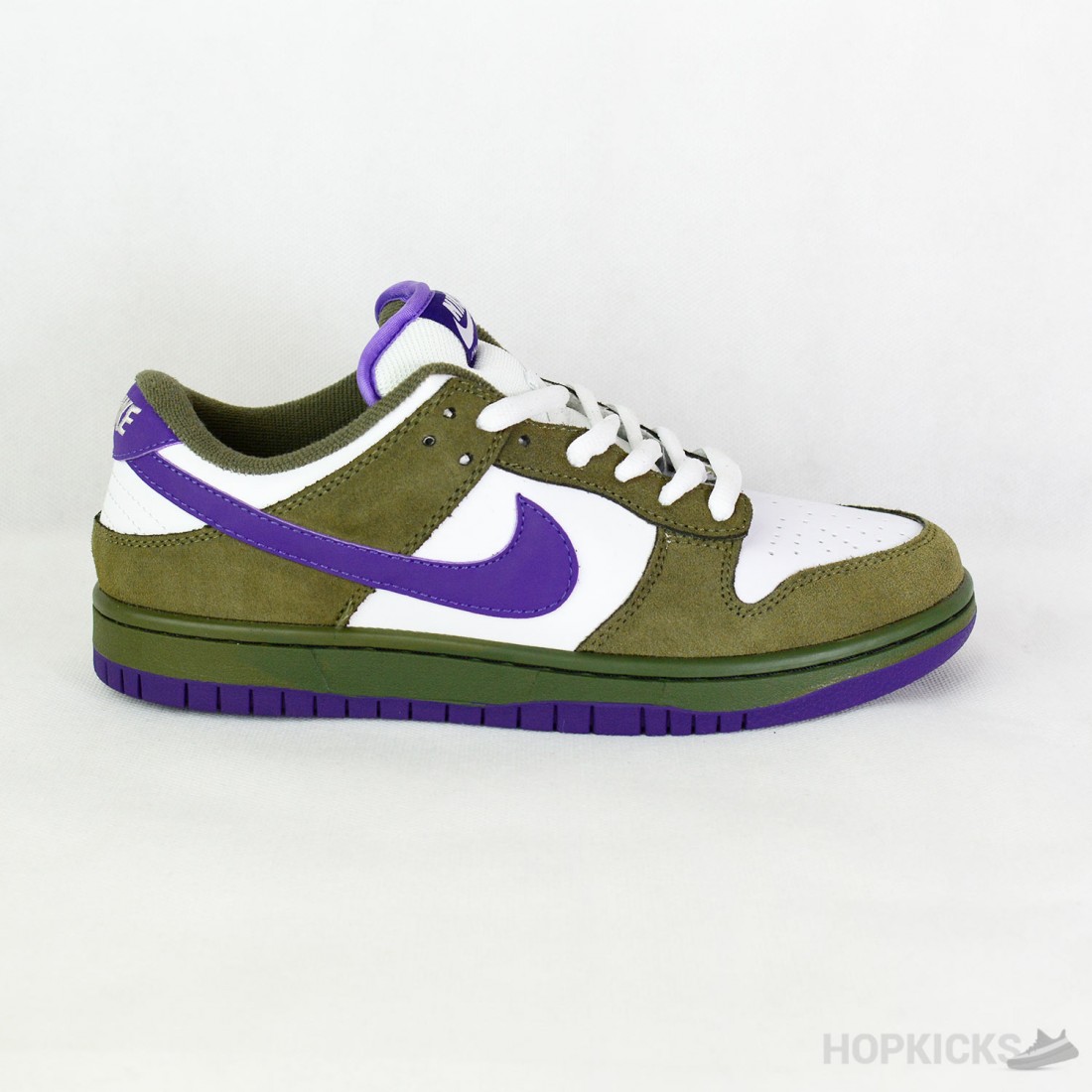 Sb dunk purple pigeon on sale